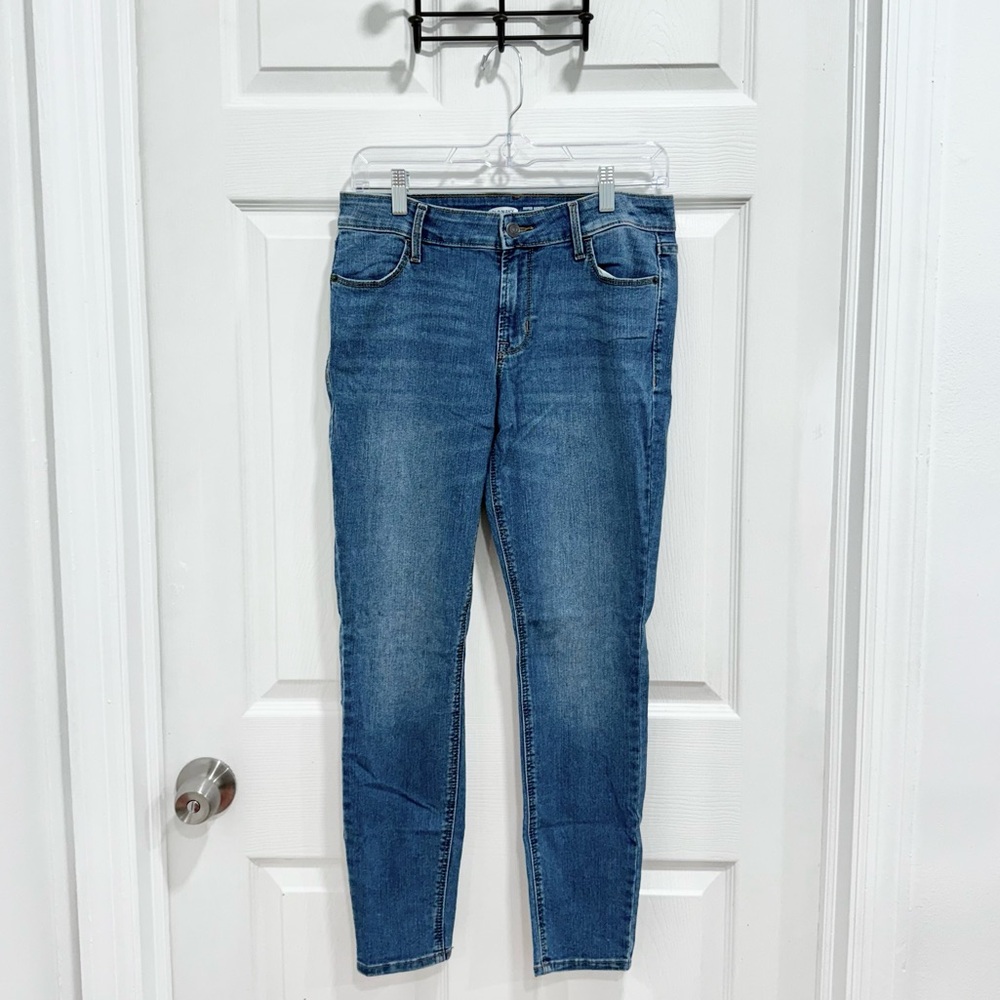 Old Navy Super Skinny Ankle Jeans – Mid Rise – Size 6